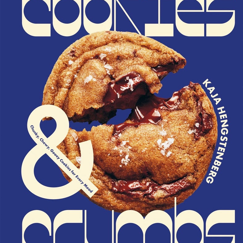 Some like 'em gooey and chewy, others chunky and crunchy, but everybody loves cookies. Whether it's classics like Milk Choc Chip, Peanut Butter and Chunky Double Choc or new favorites like melt-in-the-middle S'mores, Coffee and Cardamom or Banana and Walnut there are endless delicious flavor combinations for baking cookies at home. Cookies & Crumbs is a fun-filled, fresh-out-of-the-oven celebration of everyone's favorite sweet treat, packed with simple, unbeatable recipes you'll make on repeat.