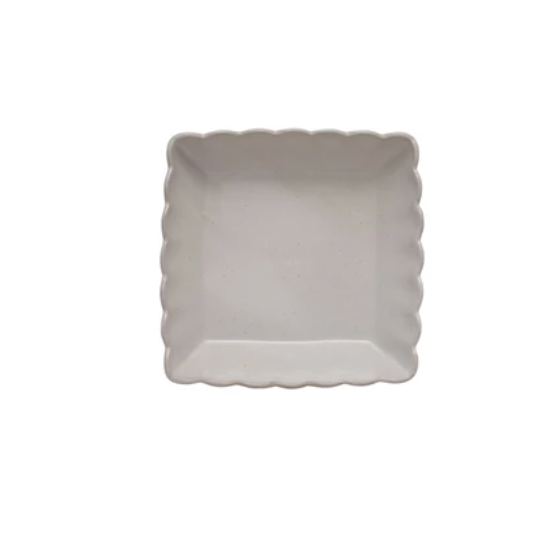 Be the host(ess) with the mostest with these scallop-edged serving dishes made of sturdy stoneware. Durable, timeless, and perfect for everything from fancy dinner parties to laid-back potlucks. 6-1/2" Square x 1-3/4"H