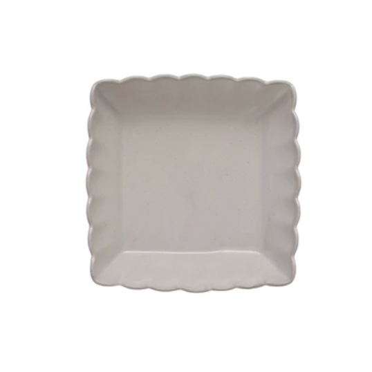 Be the host(ess) with the mostest with these scallop-edged serving dishes made of sturdy stoneware. Durable, timeless, and perfect for everything from fancy dinner parties to laid-back potlucks. 7 1/2" Square x 1-3/4"H