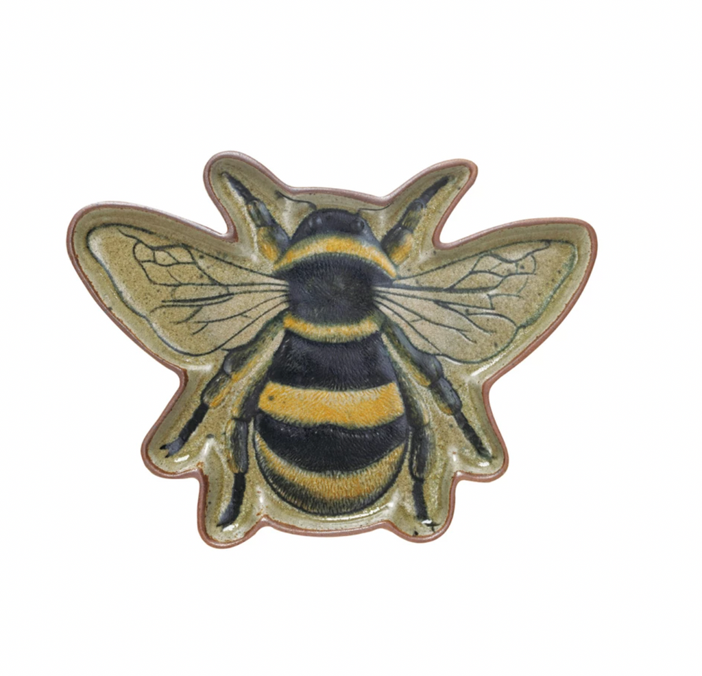 This multicolor stoneware bee plate with reactive crackle glaze is a delightful addition to any serve ware collection. Its whimsical bee shape adds a cheerful touch, while the reactive crackle glaze finish creates a textured and varied look. This durable material, made of stoneware, can withstand high temperatures and frequent use. The plate is versatile, suitable for serving snacks, appetizers, desserts, or any food.