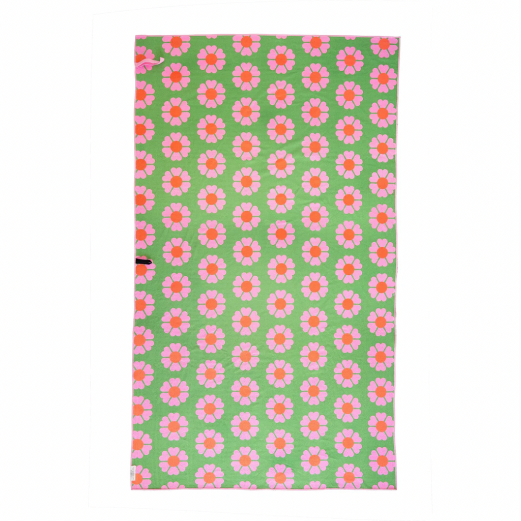 This towel is big on style and size, but small on space.&nbsp; Use the elastic band to keep it compact and take them anywhere you go. Tigers on one side pink flowers on the other