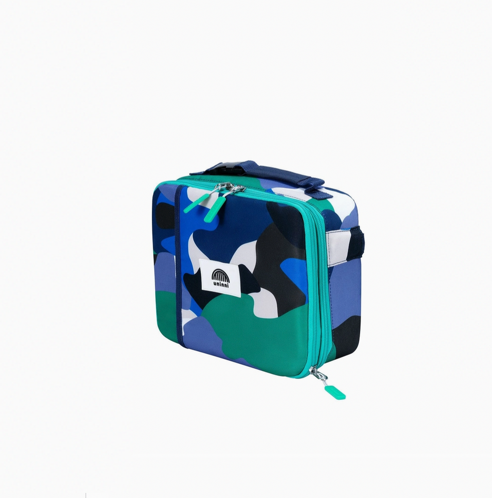 Take flight with the Ellis Lunch Bag in Camo Kid Blue/ Green! This unique lunch bag features a playful camo kid blue/ green design, perfect for kids or anyone with a sense of adventure. Keep your lunch fresh and cool while showing off your fun personality.&nbsp;&nbsp;